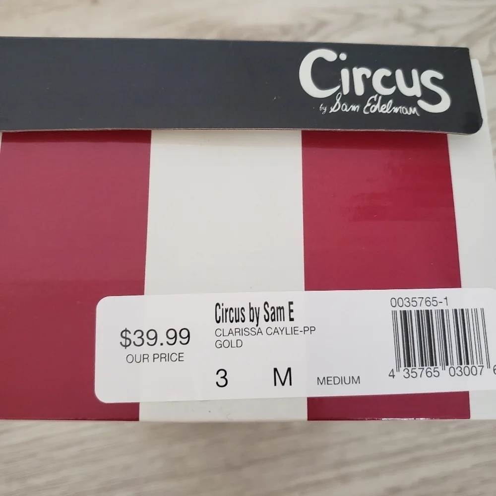 Circus by Sam EdelmanClassic Canyon sandal kid size 3